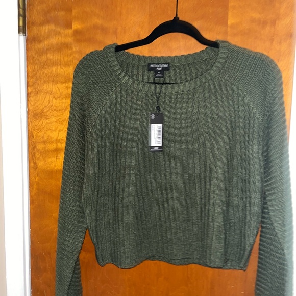 PrettyLittleThing Olive Green Sweater - Picture 1 of 2